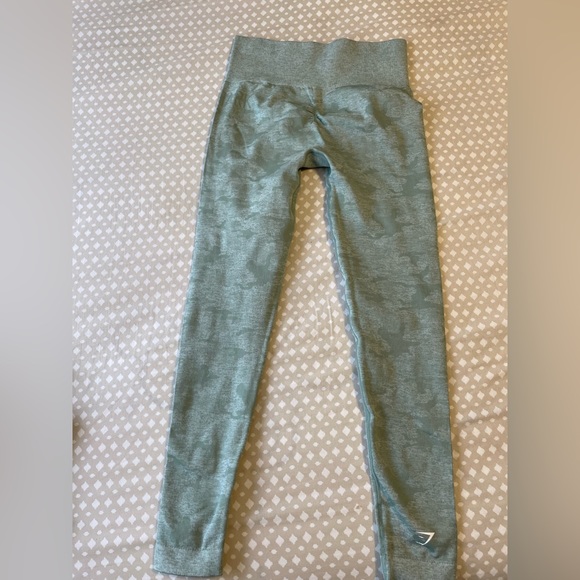 Camo Gymshark legging - Picture 2 of 3